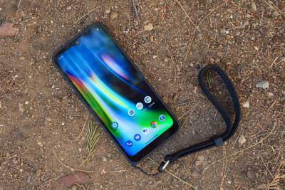 Motorola Defy 2021 - Όμορφο και ανθεκτικό!