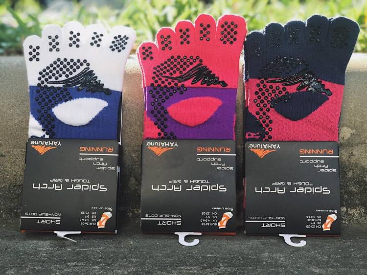 Κάλτσες YAMAtune: Κορυφαία Υποστήριξη από την Ιαπωνία για Δρομείς και Αθλητές Αντοχής!