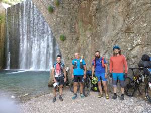 Η Γη δεν ανήκει σε κανέναν - Save Greek Mountains! (video)!